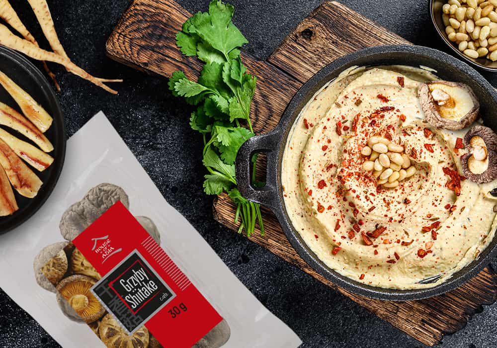 Hummus z pieczonej pietruszki z grzybami shitake i prażonym sezamem House of Asia