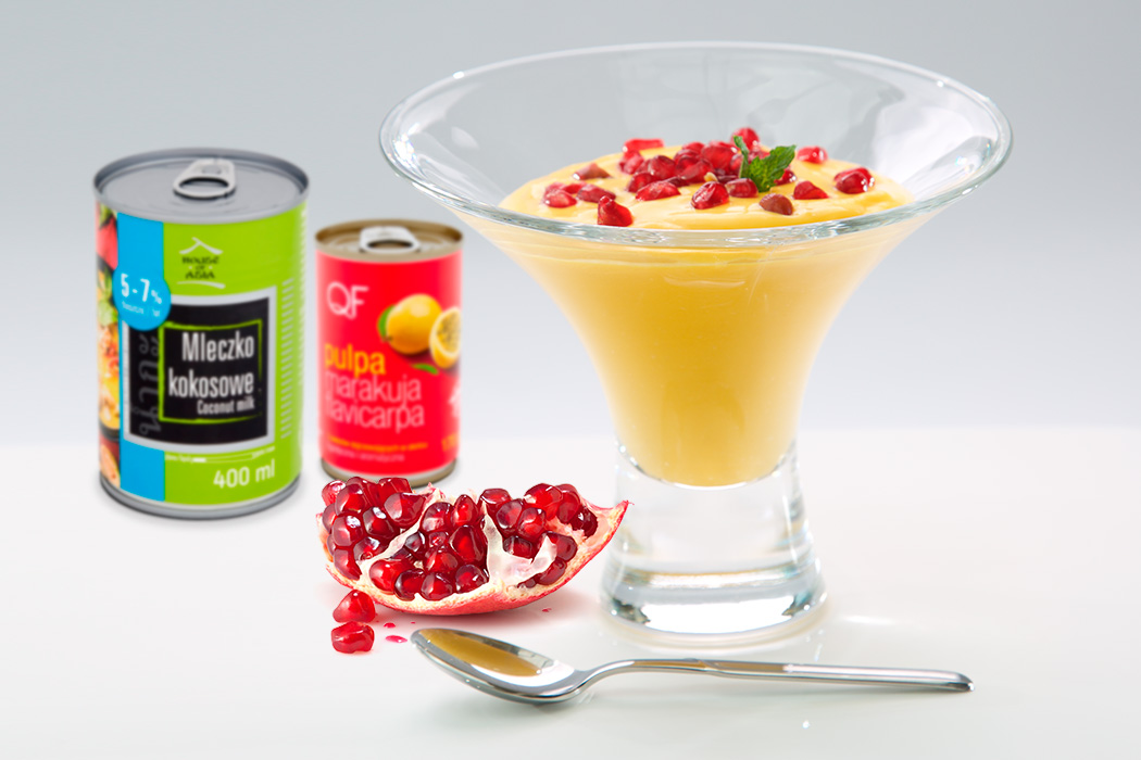 Smoothie z marakują i mleczkiem kokosowym