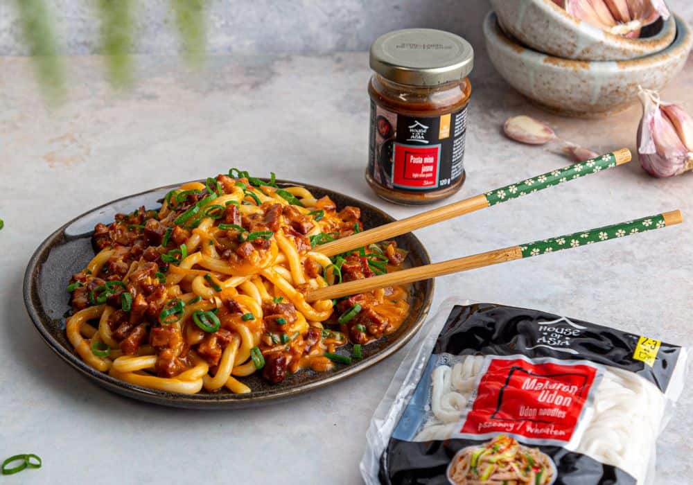 Udon z chorizo w sosie Miso