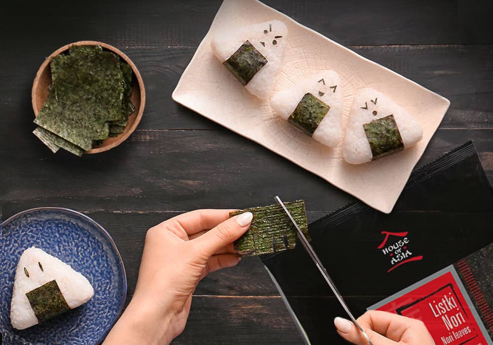 Onigiri z tuńczykiem i łososiem